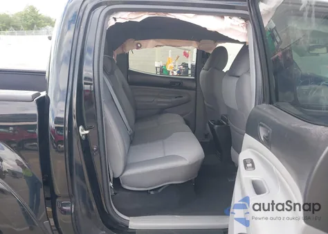 2015 Toyota Tacoma Base V6 из США, поврежденный, VIN 3TMLU4EN7FM177129